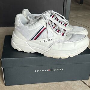 Tommy Hilfiger Women's Premium twERNIE Lace-Up Fashion Sneakers White Sz 8.5